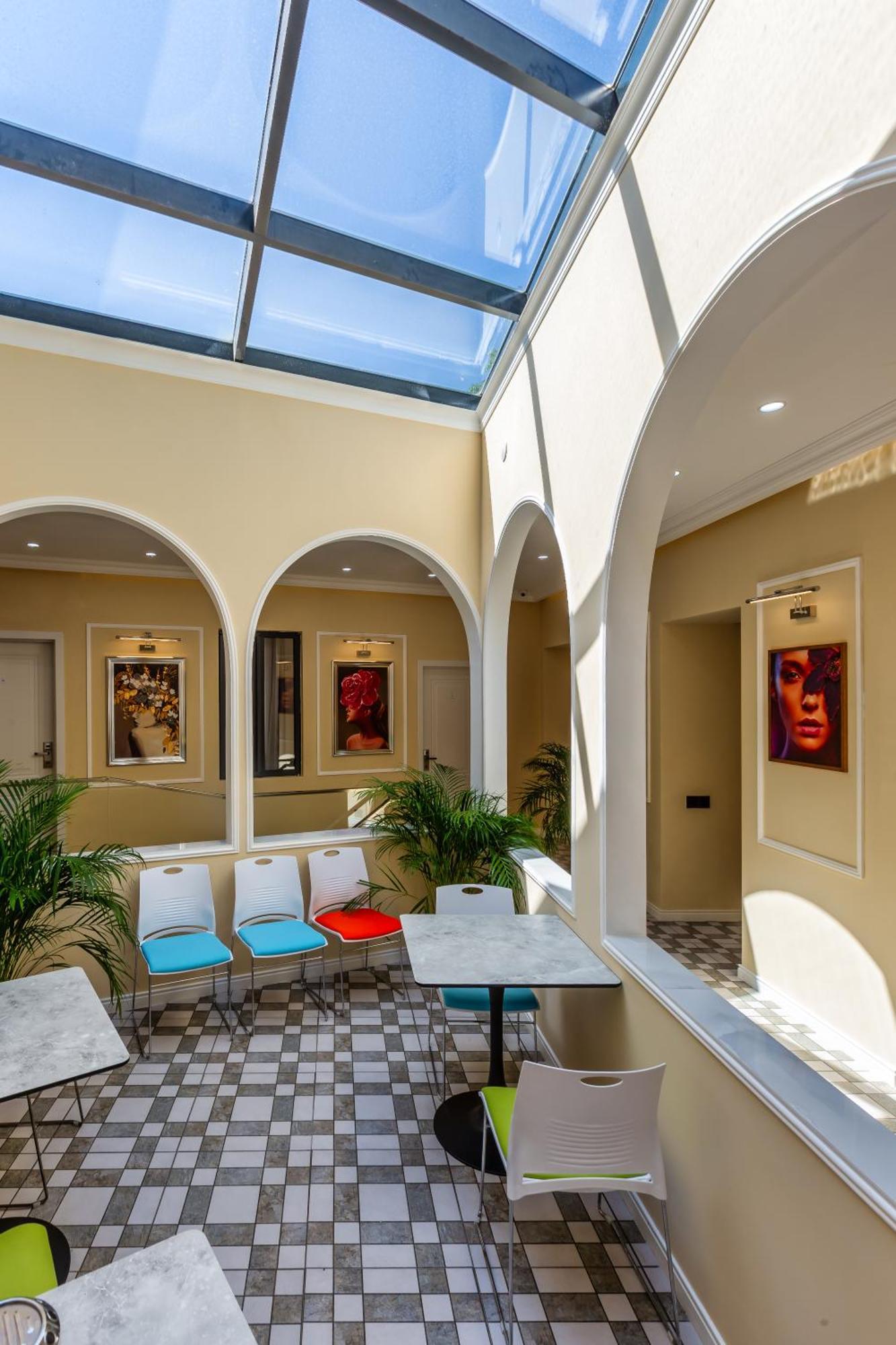 Hillside City Center Hotel Баку Экстерьер фото